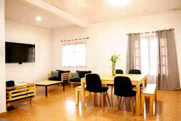 Villa de 3 chambres meublées avec clim & wifi