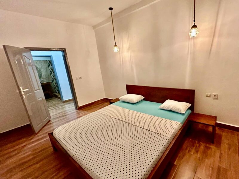 Maison meublée avec Wi-Fi à Soafeno